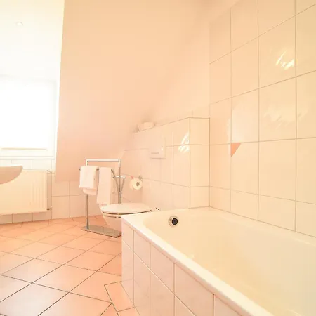 Apartmán Hof Koehne - Altes - Dachstube Rechts